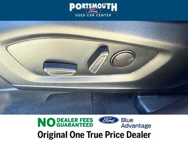 Used 2022 Ford Explorer XLT w/ Equipment Group 202A image 26