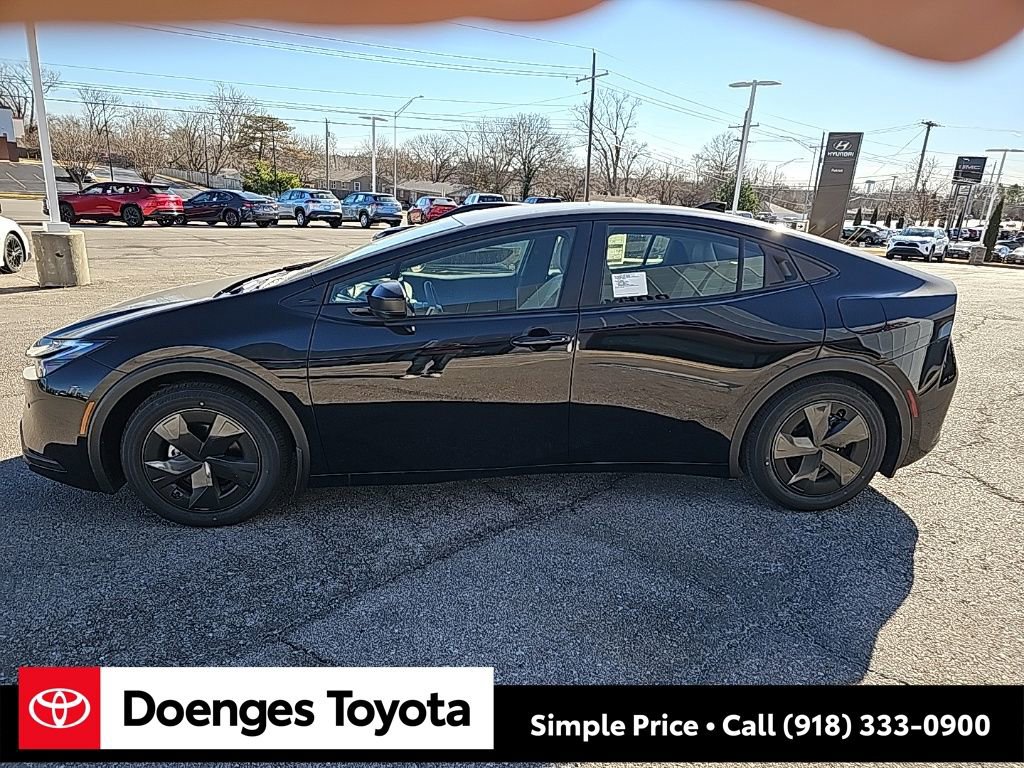 New 2026 Toyota Prius LE image 8