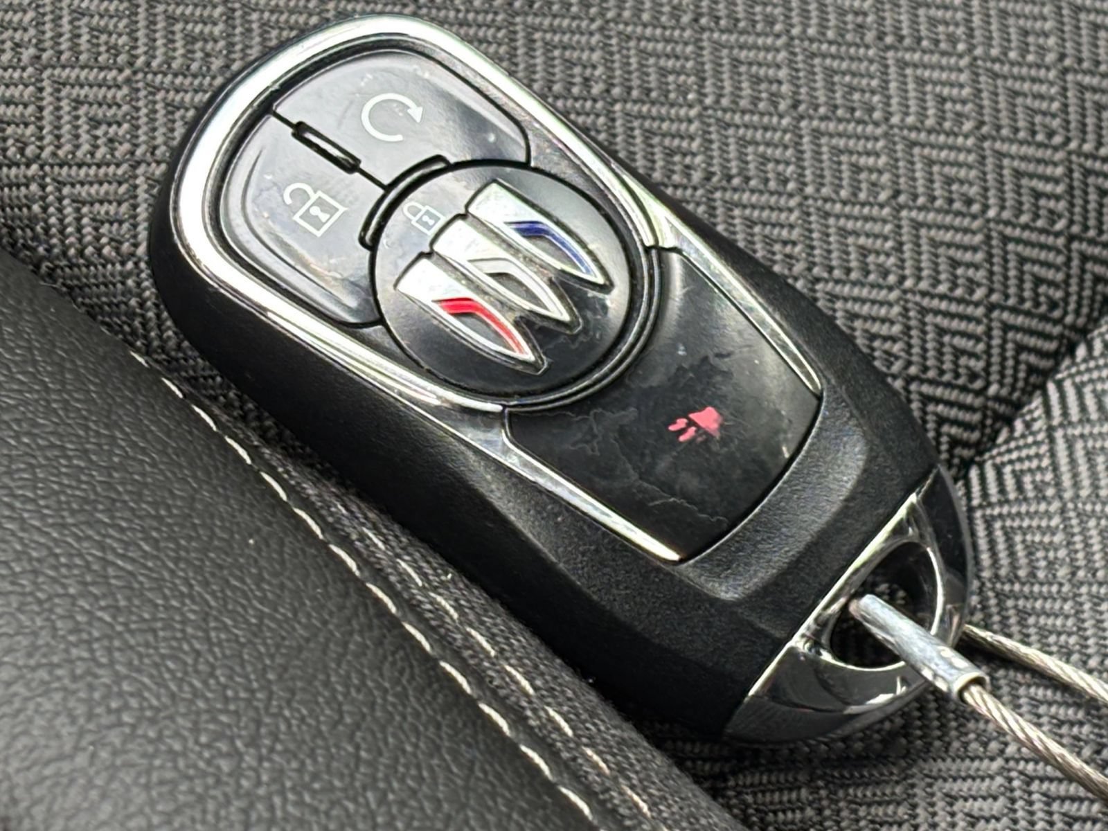 Used 2025 Buick Encore GX Preferred AWD/4WD image 23