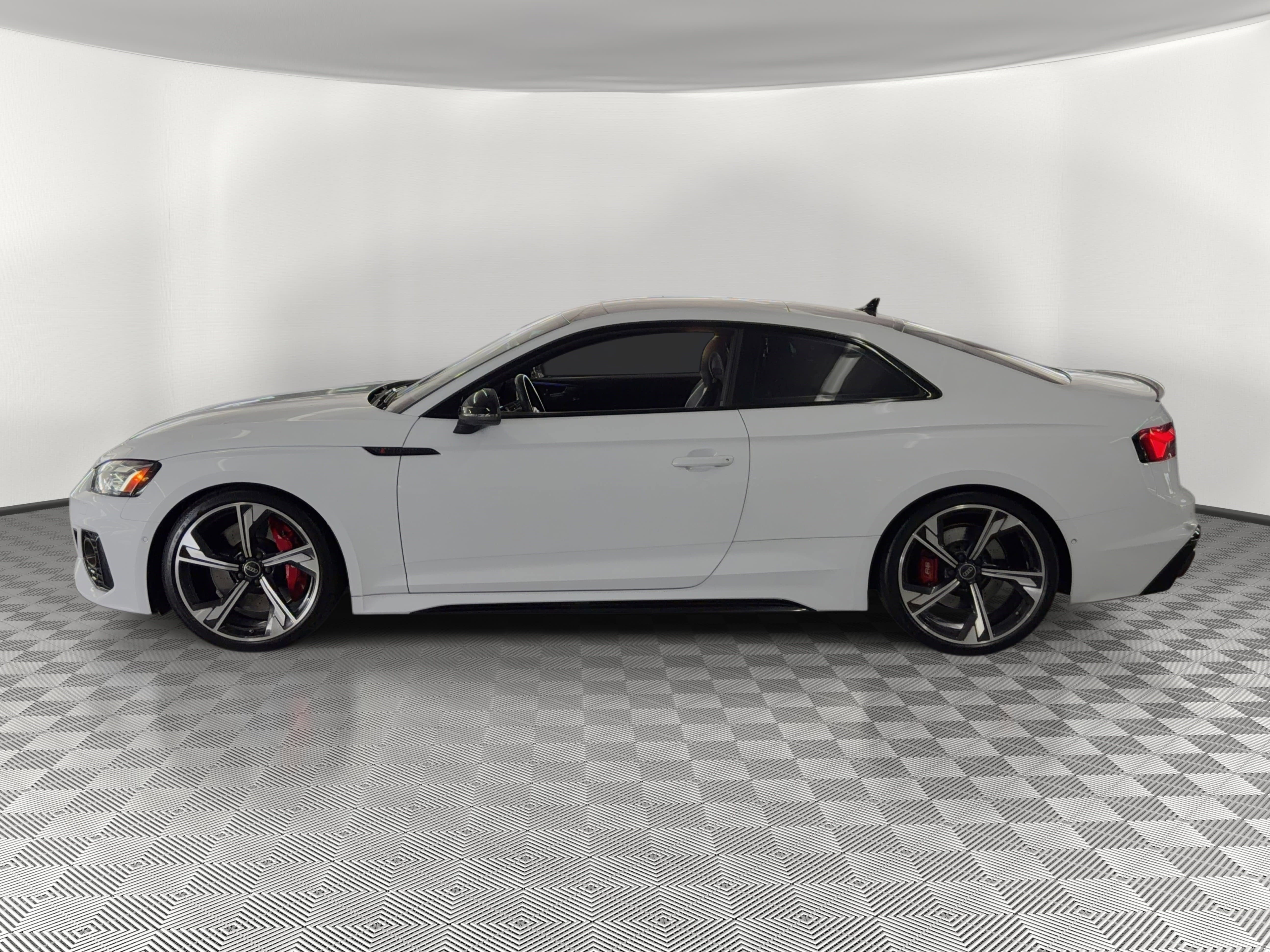 Used 2021 Audi RS 5 w/ Dynamic Package AWD/4WD image 2