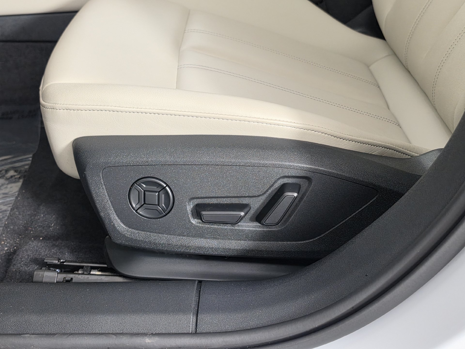 Certified 2025 Audi A5 Premium w/ Convenience Package AWD/4WD image 4