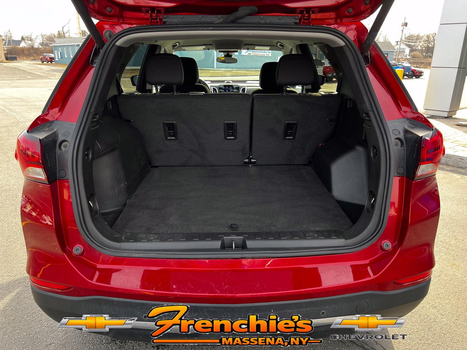 Used 2023 Chevrolet Equinox LT AWD/4WD image 5