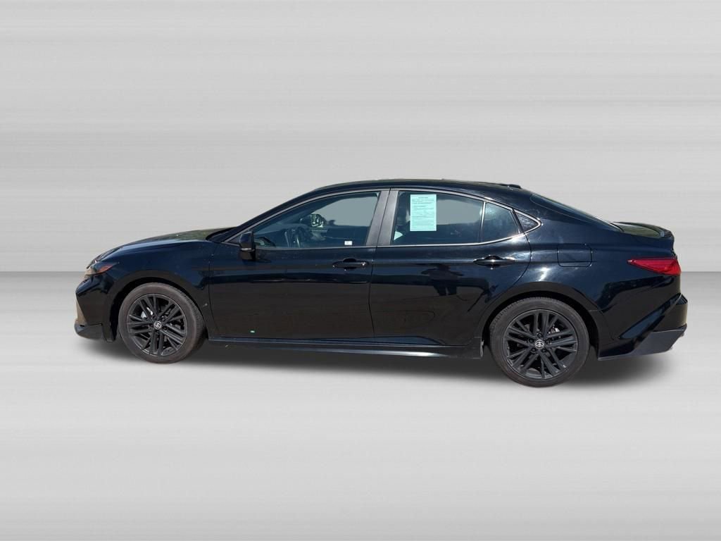 Used 2025 Toyota Camry SE FWD image 7