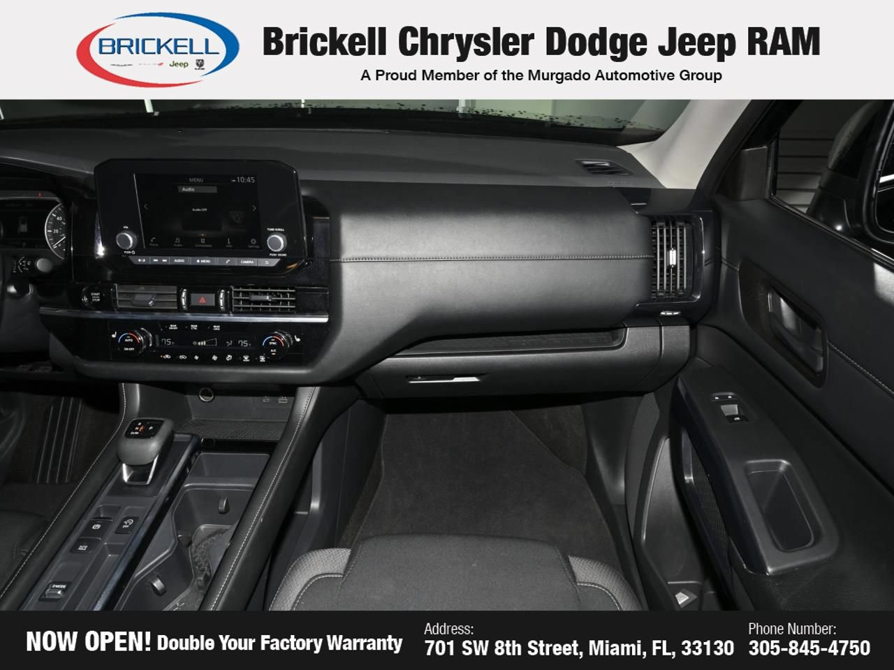 Used 2025 Nissan Pathfinder SV FWD image 18