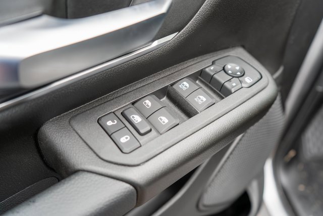 New 2026 RAM 1500 4x4 Crew Cab image 13