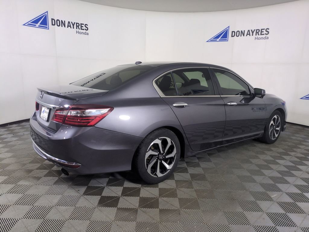 Used 2016 Honda Accord EX image 5