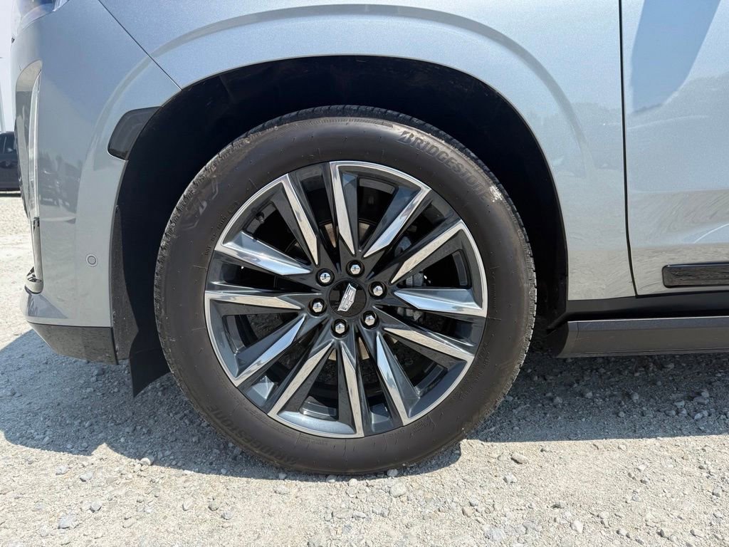 Certified 2024 Cadillac Escalade Sport Platinum w/ LPO, Floor Liner Package AWD/4WD image 14