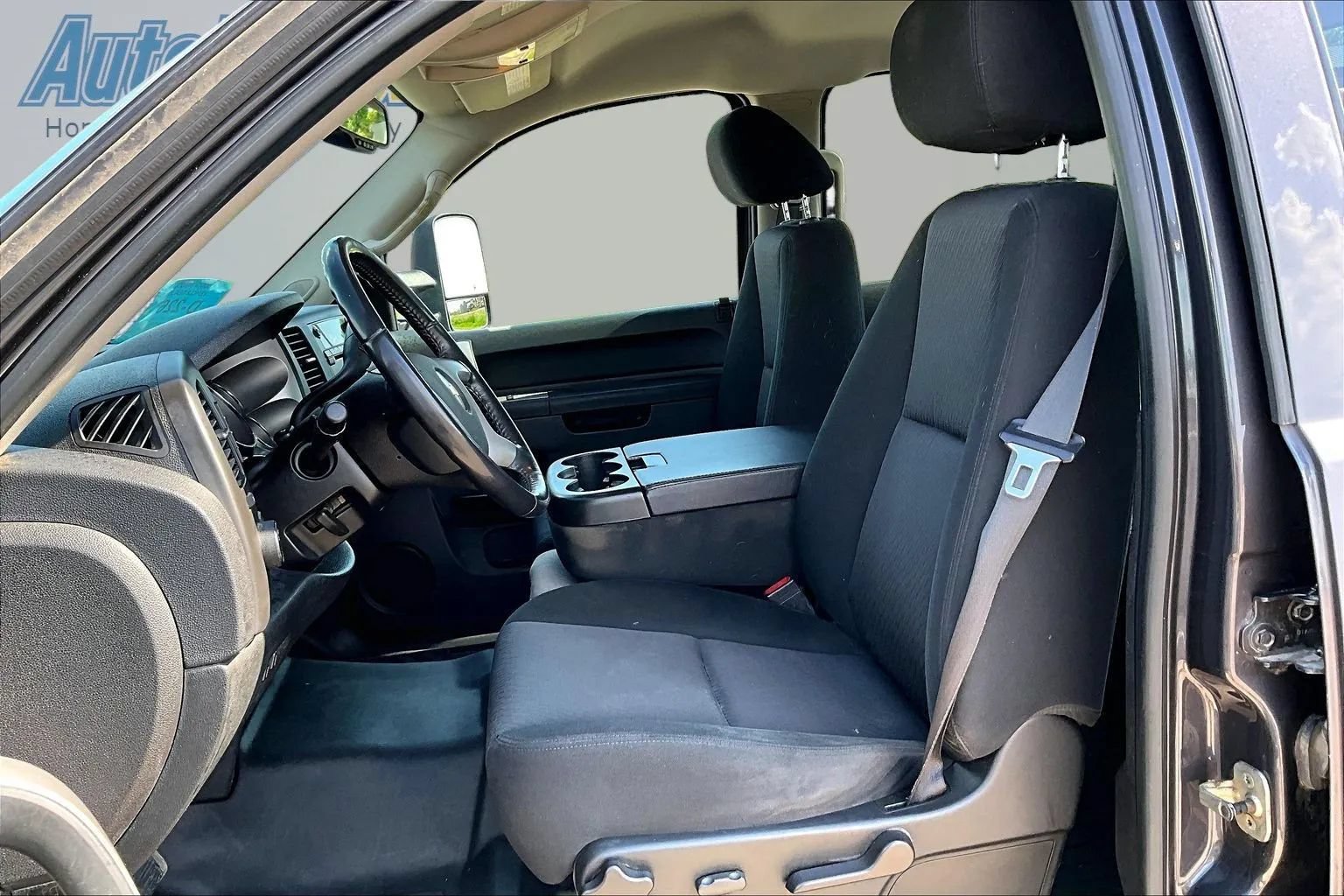 Used 2010 Chevrolet Silverado 2500 LT w/ Interior Plus Package AWD/4WD image 19