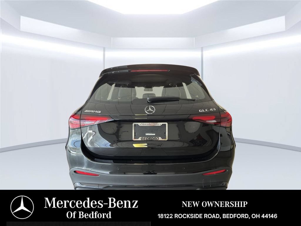 Used 2026 Mercedes-Benz GLC 43 AMG 4MATIC image 4
