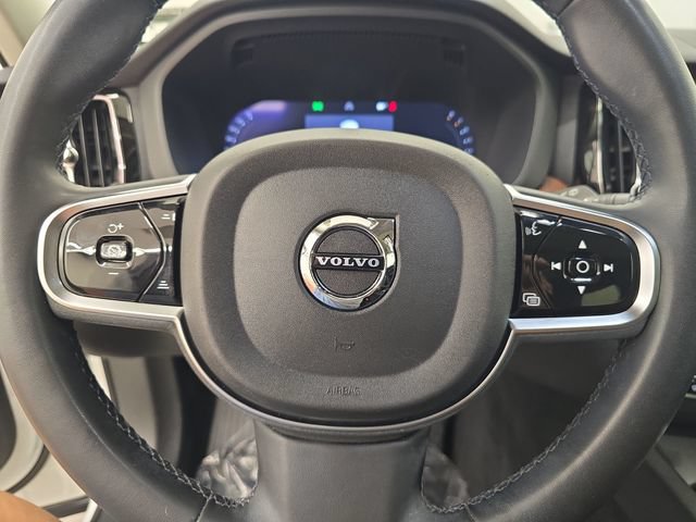 Used 2024 Volvo XC60 B5 Plus w/ Protection Package Premier AWD/4WD image 30