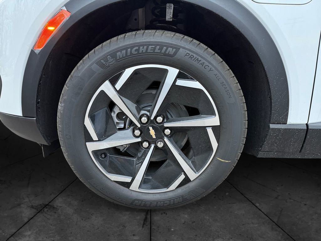 New 2026 Chevrolet Equinox EV LT image 14