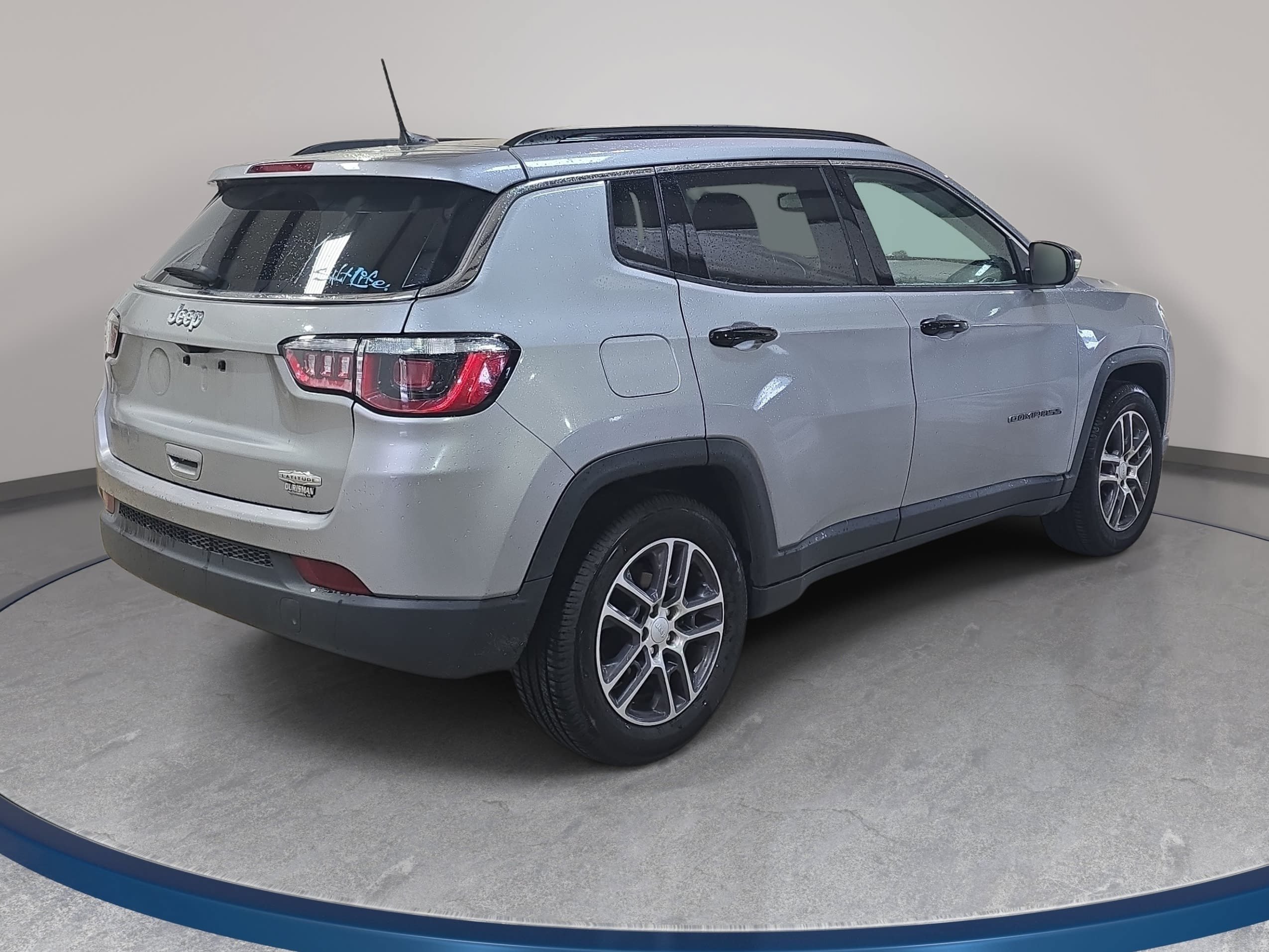 Used 2019 Jeep Compass Latitude w/ Popular Equipment Group FWD image 6