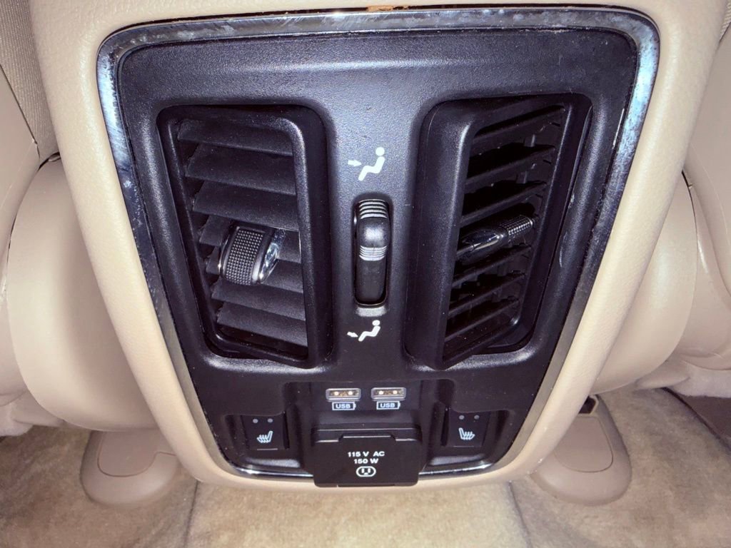 Used 2018 Jeep Grand Cherokee Overland image 13