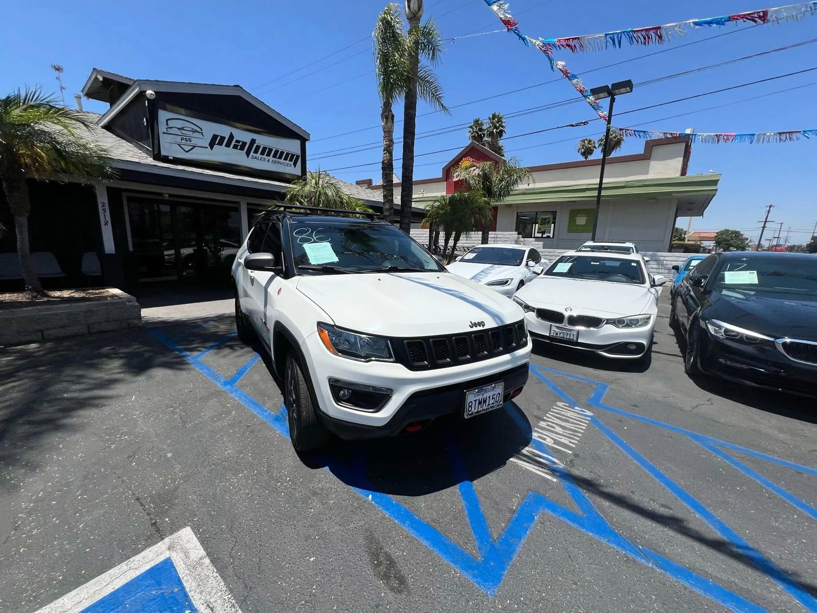 Used 2019 Jeep Compass Trailhawk image 1