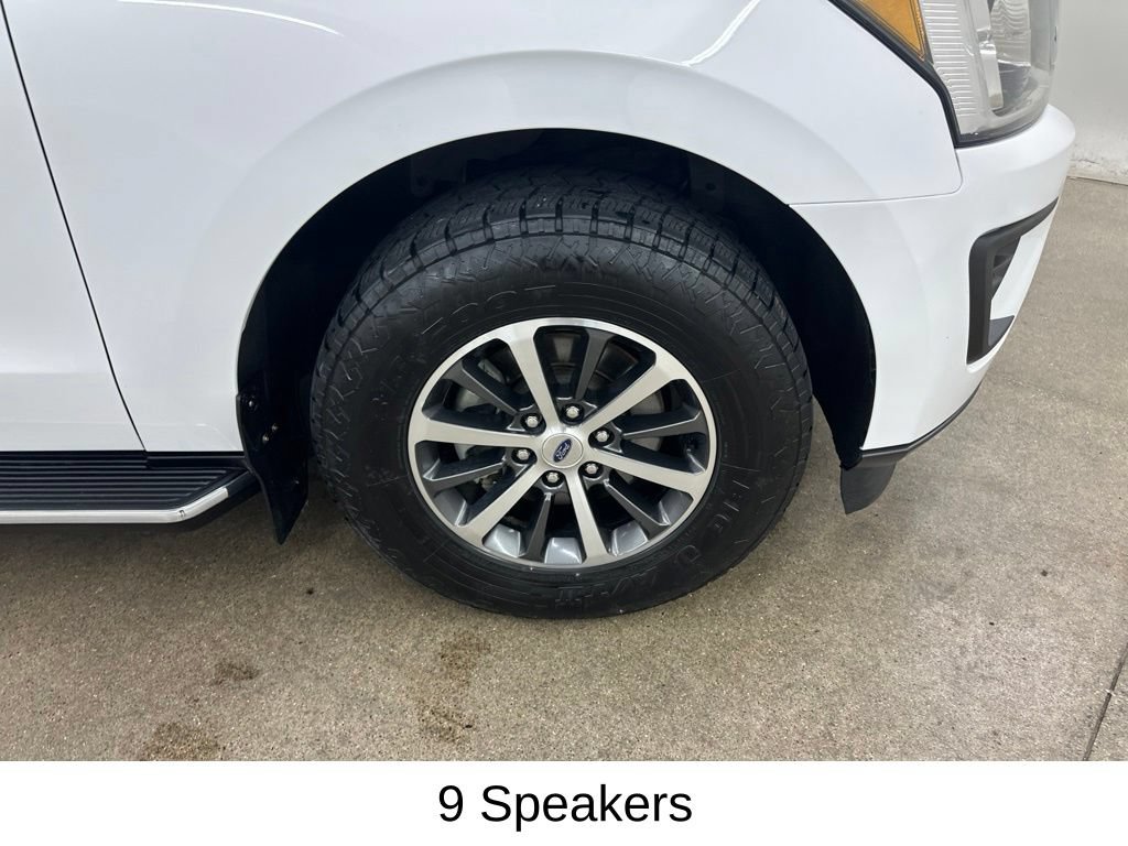 Used 2019 Ford Expedition XLT w/ Equipment Group 202A AWD/4WD image 17