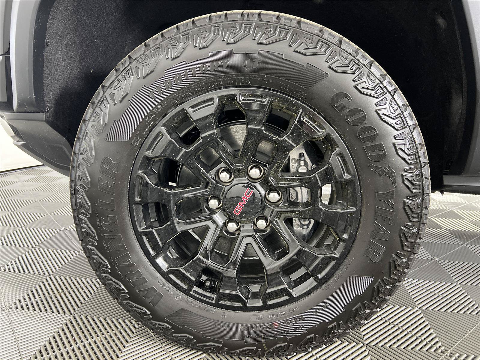New 2026 GMC Canyon Elevation AWD/4WD image 9