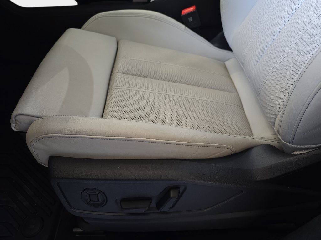 Used 2025 Audi Q5 Premium w/ Premium Plus AWD/4WD image 31