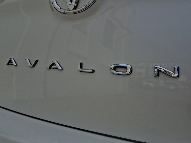 Used 2009 Toyota Avalon XLS image 29
