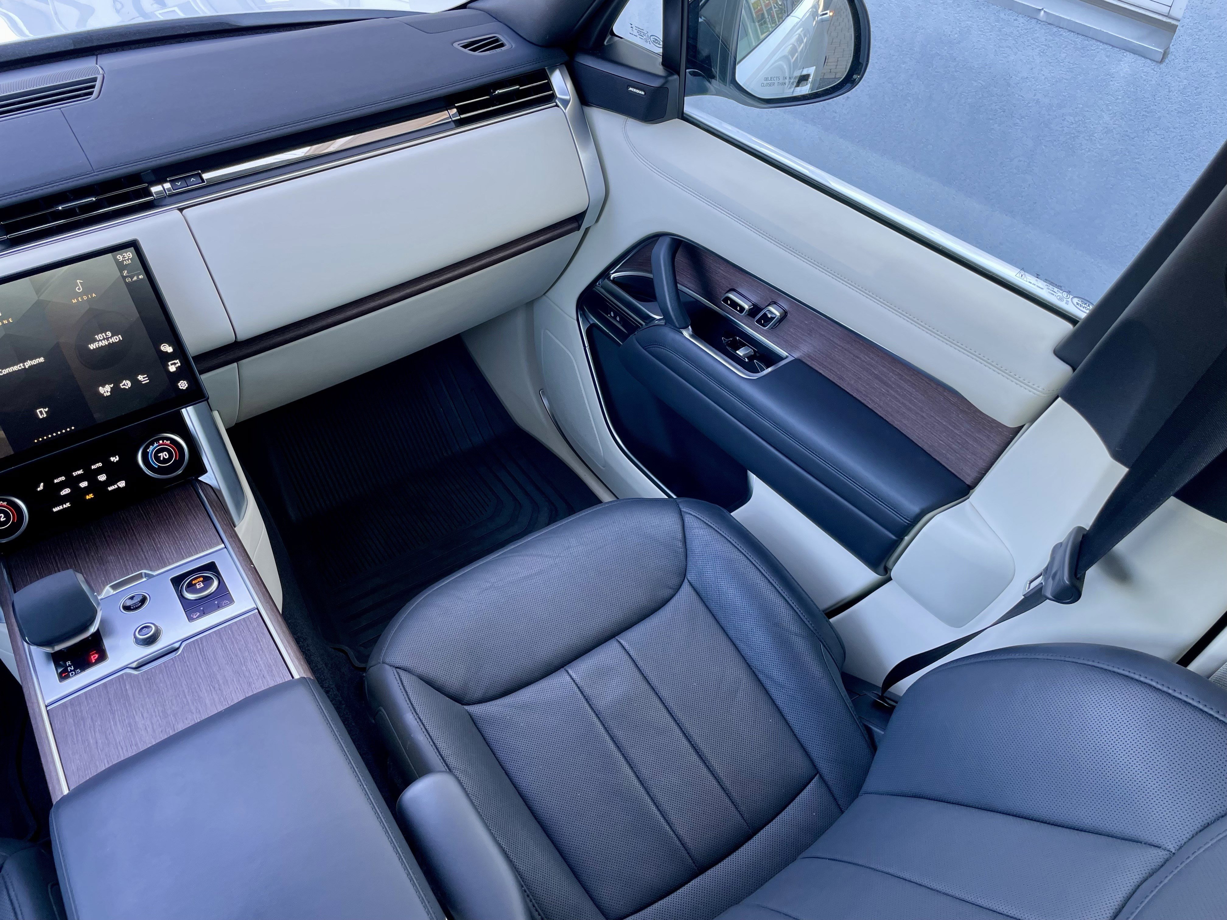 Used 2023 Land Rover Range Rover SE AWD/4WD image 18