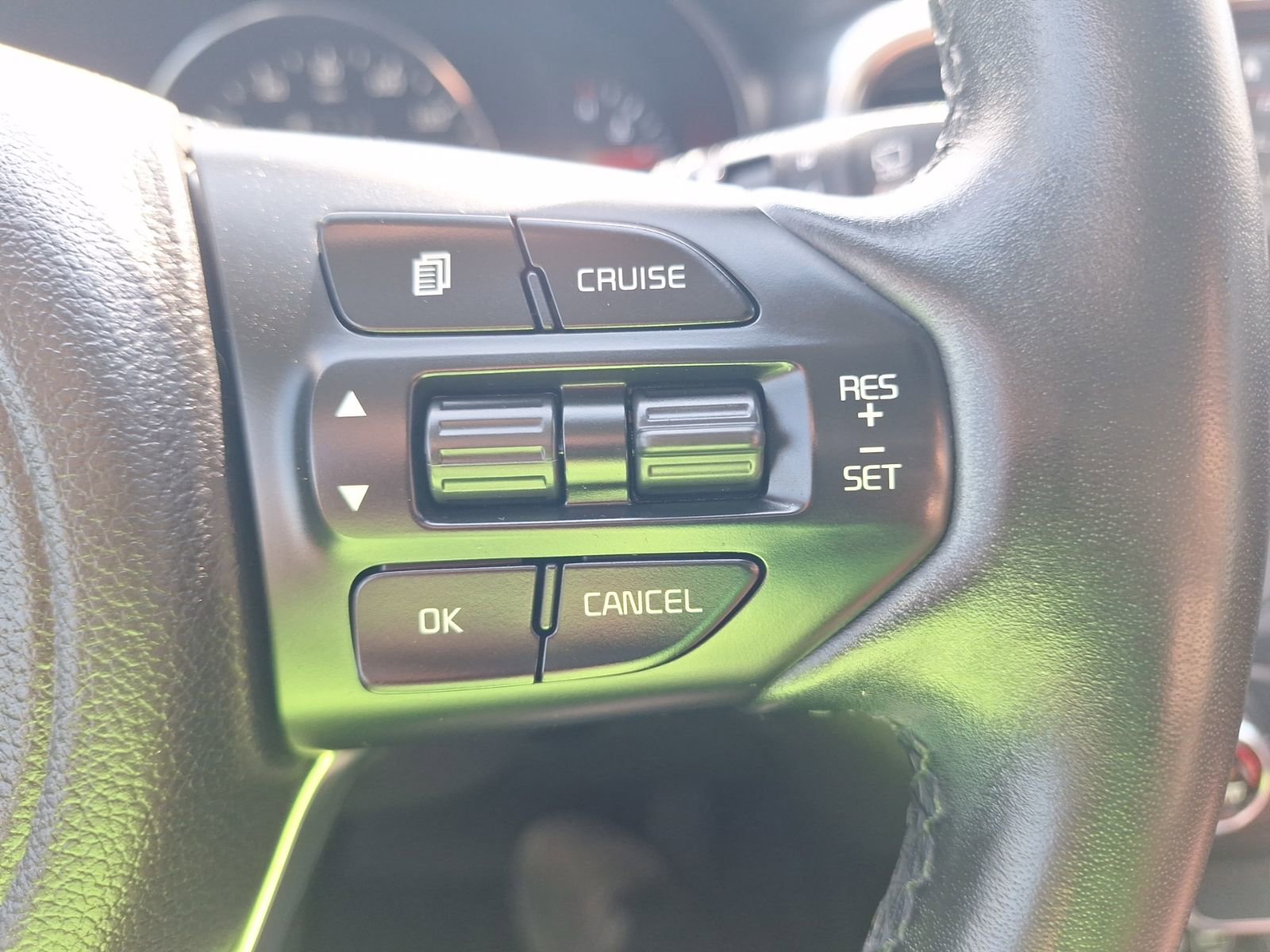 Used 2018 Kia Sorento SX image 21