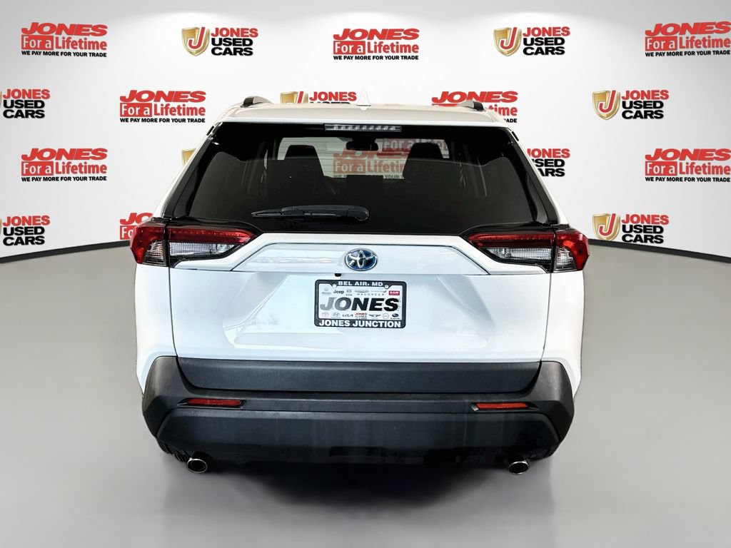 Certified 2022 Toyota RAV4 LE AWD/4WD image 14