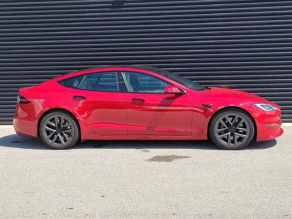 Used 2022 Tesla Model S Plaid AWD/4WD image 8