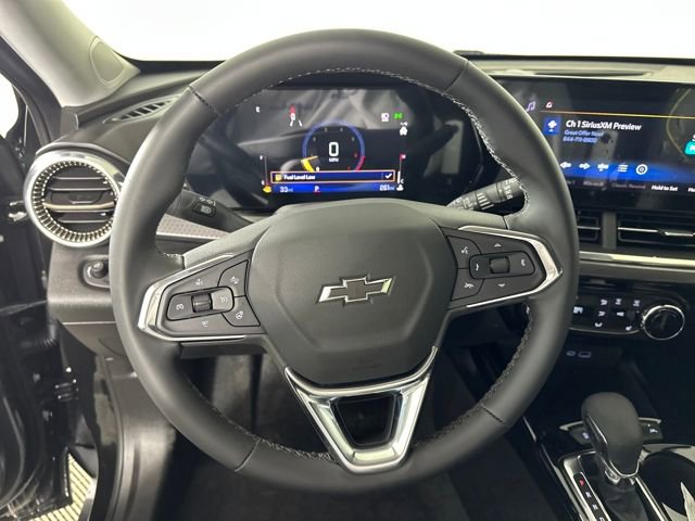 Used 2025 Chevrolet Trax ACTIV image 14