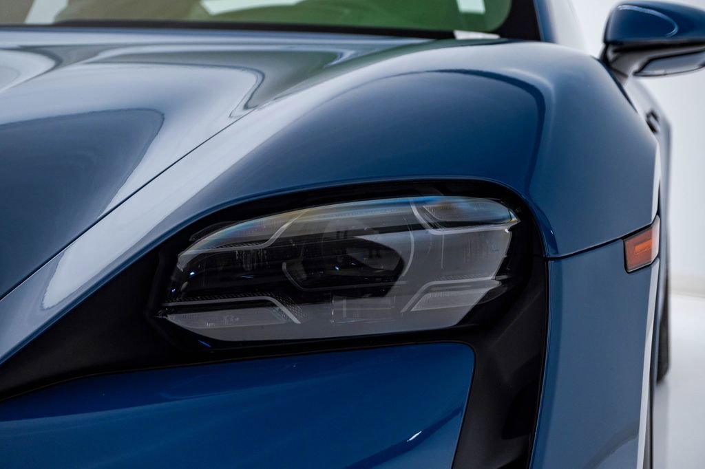 Certified 2021 Porsche Taycan Turbo S image 7