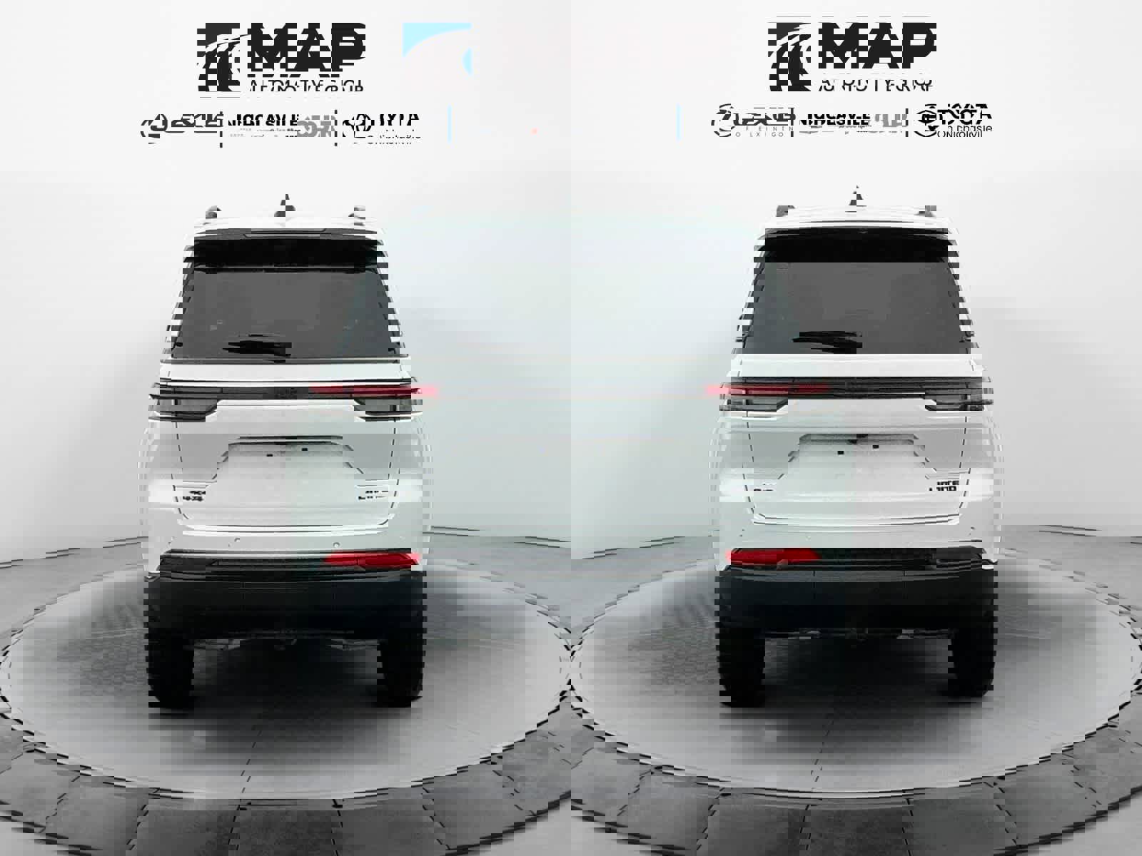 New 2025 Jeep Grand Cherokee Limited w/ Luxury Tech Group II image 5