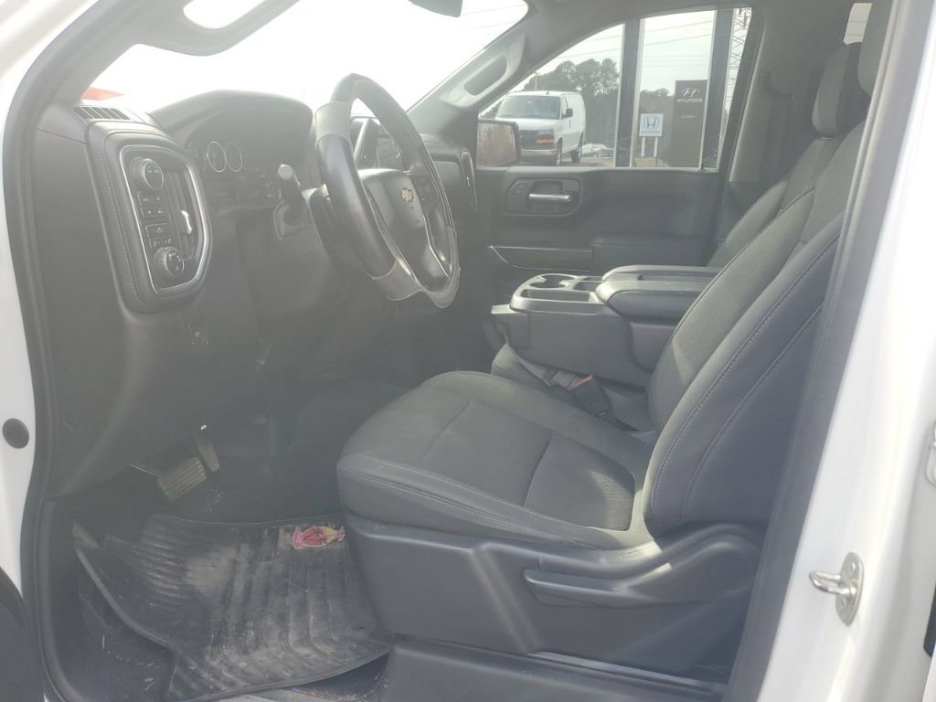 Used 2020 Chevrolet Silverado 1500 LT w/ Trailering Package image 13