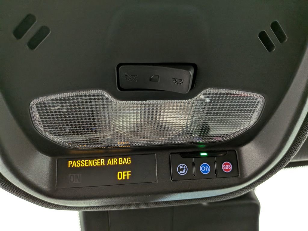 New 2026 Chevrolet Trax RS w/ Sunroof Package image 30