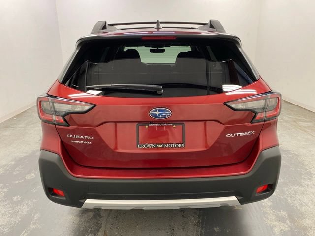 Used 2025 Subaru Outback Limited AWD/4WD image 3