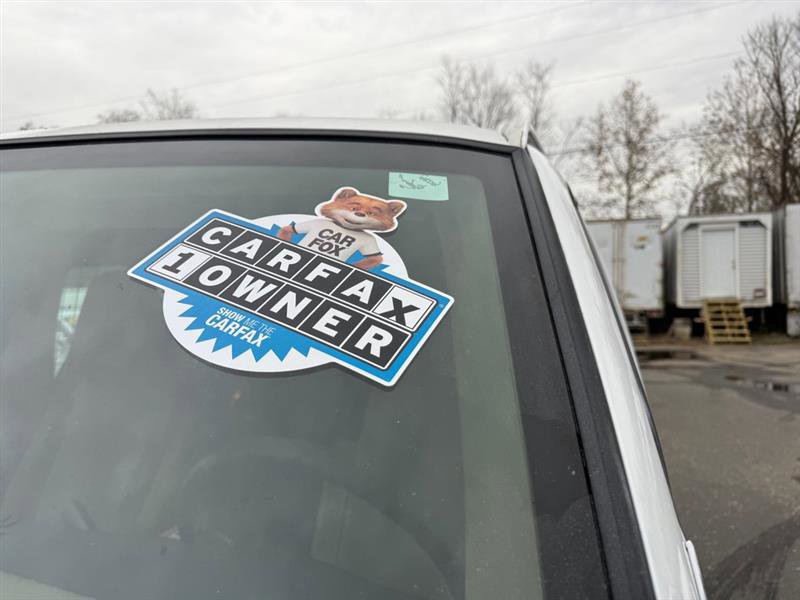 Used 2011 Chevrolet Express 2500 image 24