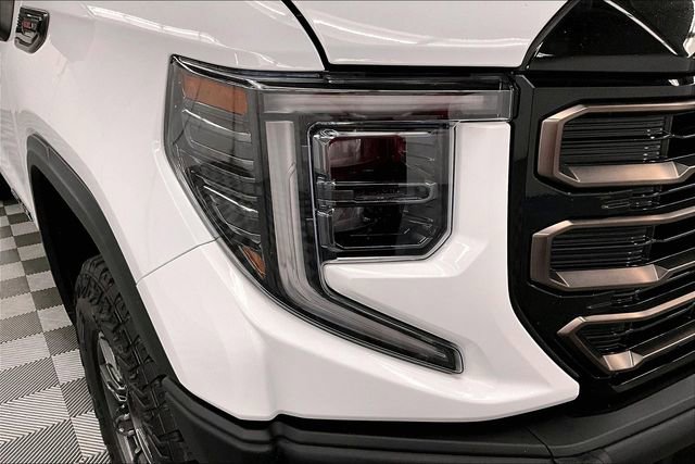 Used 2024 GMC Sierra 1500 AT4X AWD/4WD image 36