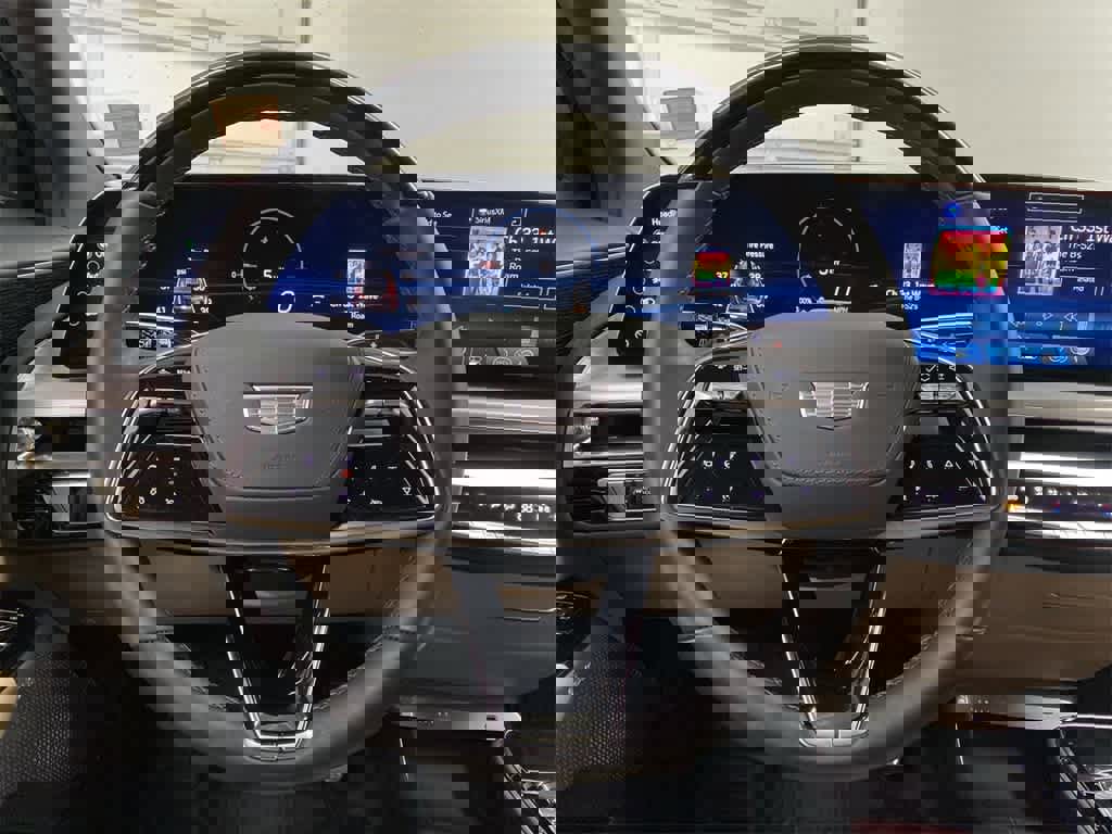 Certified 2025 Cadillac Lyriq Sport w/ Nappa Leather Package image 20