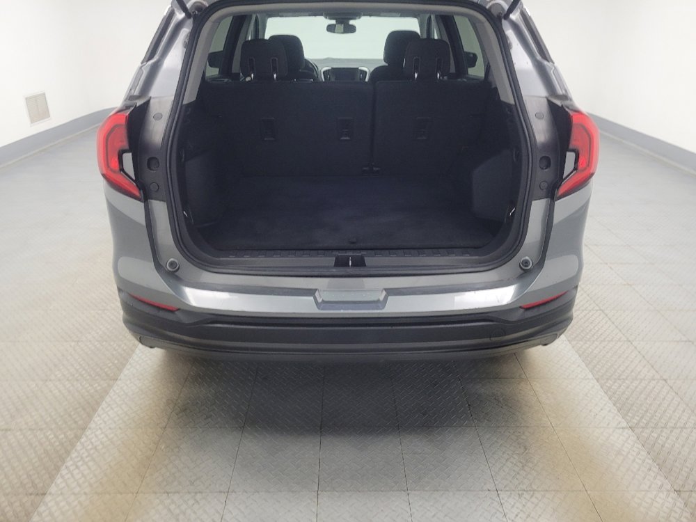 Used 2020 GMC Terrain SLE w/ LPO, Floor Liner Package image 29