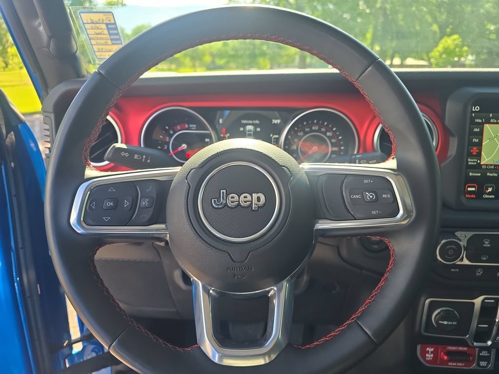 Used 2022 Jeep Gladiator Rubicon w/ LED Lighting Group AWD/4WD image 16