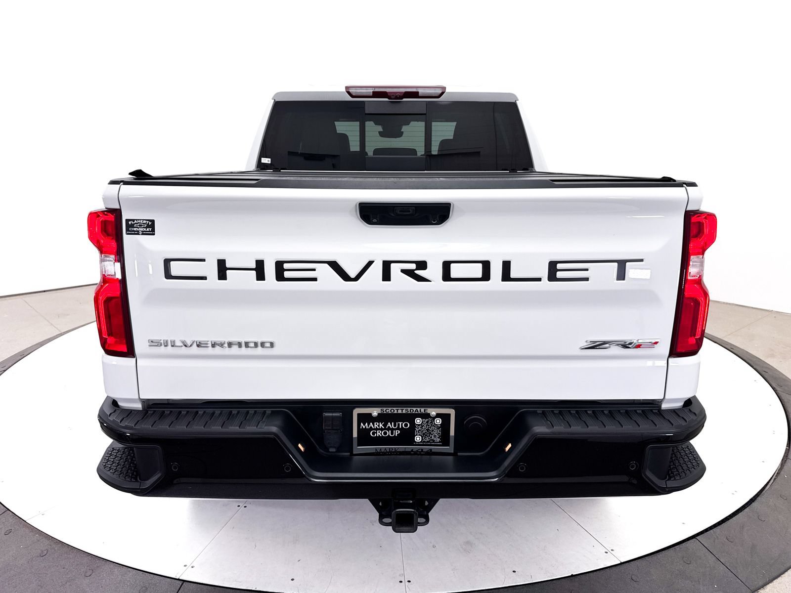 Used 2024 Chevrolet Silverado 1500 ZR2 w/ Technology Package AWD/4WD image 20
