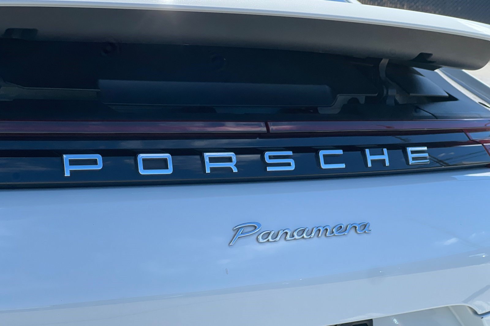 Used 2020 Porsche Panamera 4 AWD/4WD image 28