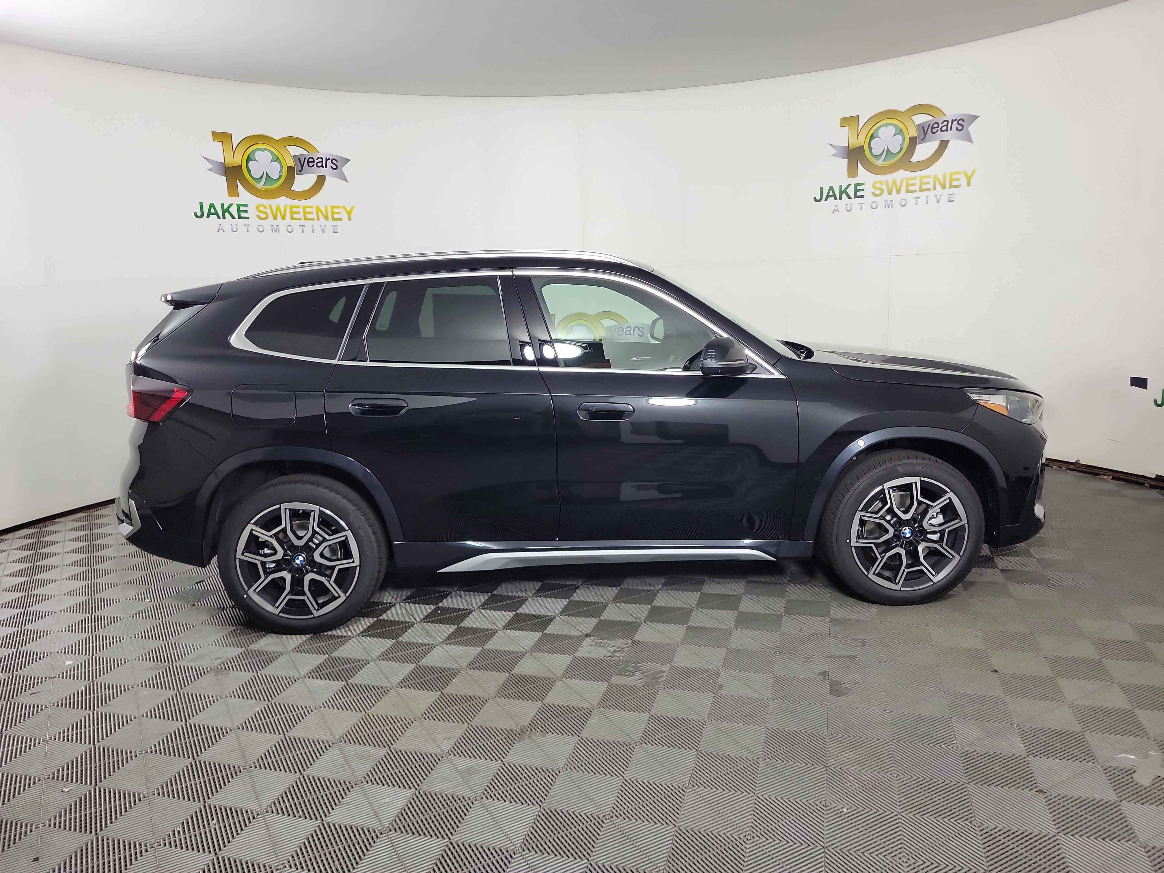 New 2026 BMW X1 xDrive28i w/ Technology Package AWD/4WD image 8