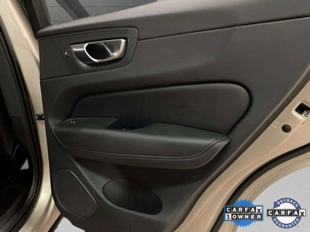 Used 2025 Volvo XC60 B5 Plus image 75