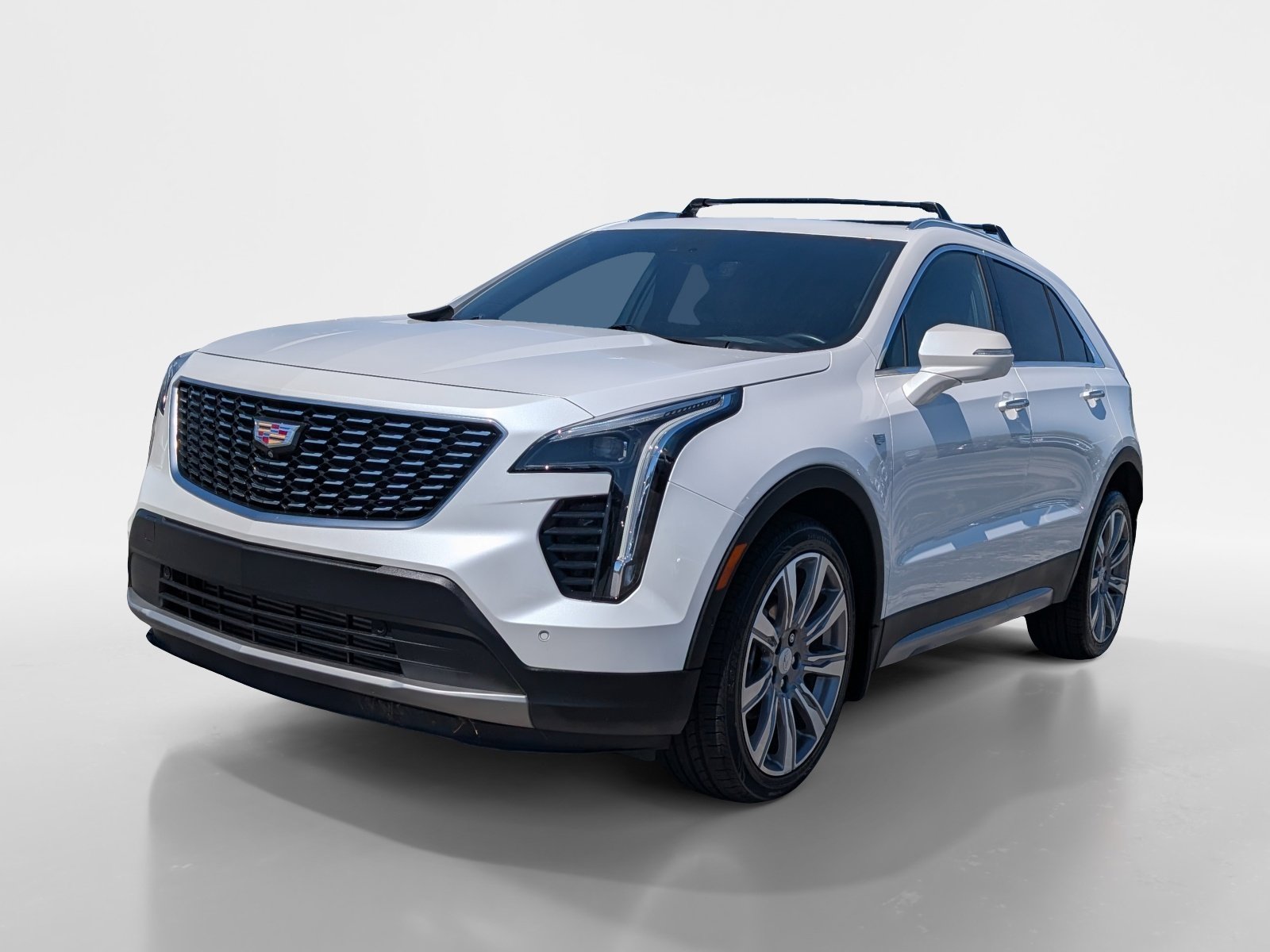 Used 2022 Cadillac XT4 Premium Luxury w/ Technology Package FWD image 5