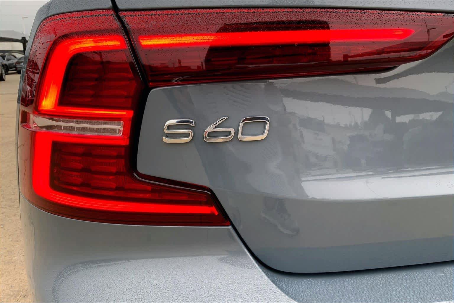 Used 2023 Volvo S60 B5 Core FWD image 30