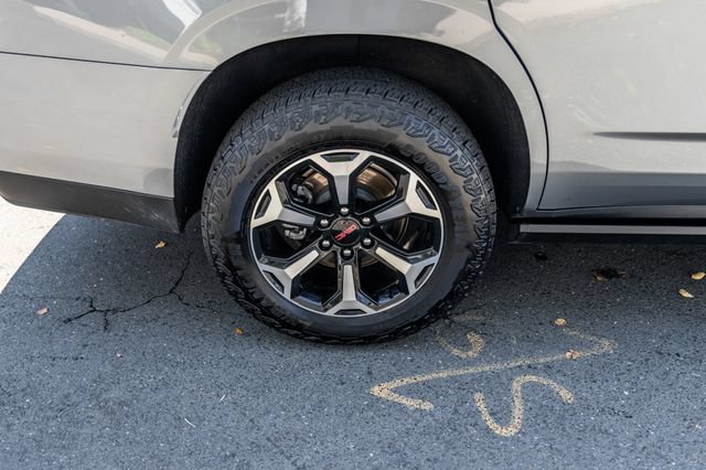 Used 2026 GMC Yukon AT4 w/ AT4 Premium Plus Package AWD/4WD image 6