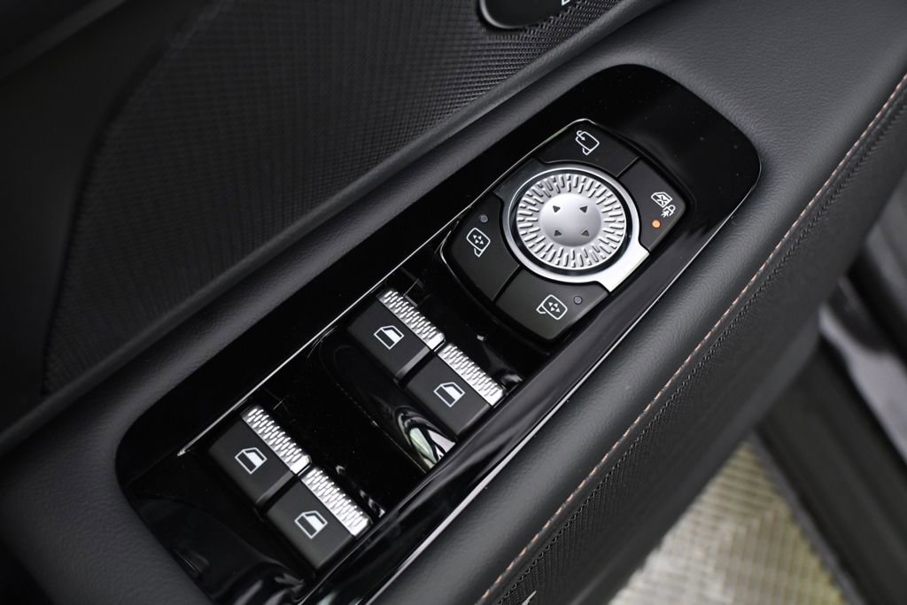 New 2026 Lincoln Nautilus Reserve w/ Jet Appearance Package AWD/4WD image 23