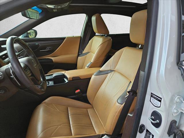 Used 2021 Lexus ES 350 Ultra Luxury image 16