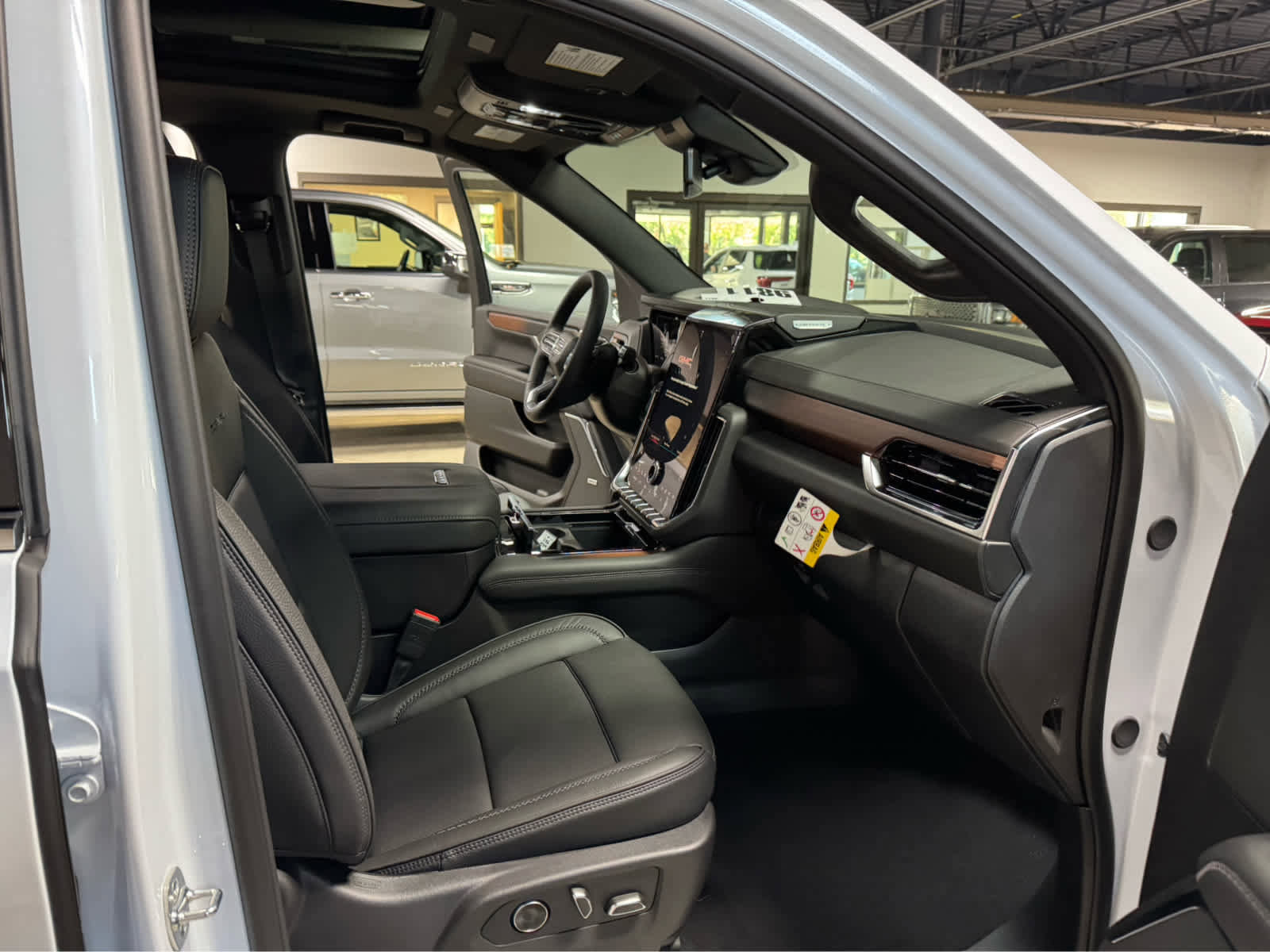 New 2026 GMC Yukon XL Denali w/ Sun & Power Step Package image 11