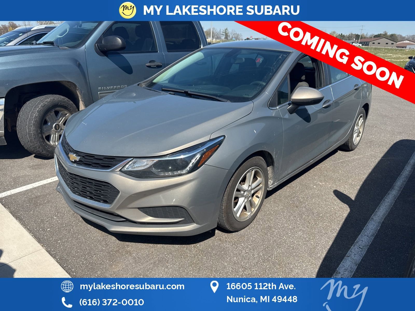 Used 2017 Chevrolet Cruze LT FWD image 3