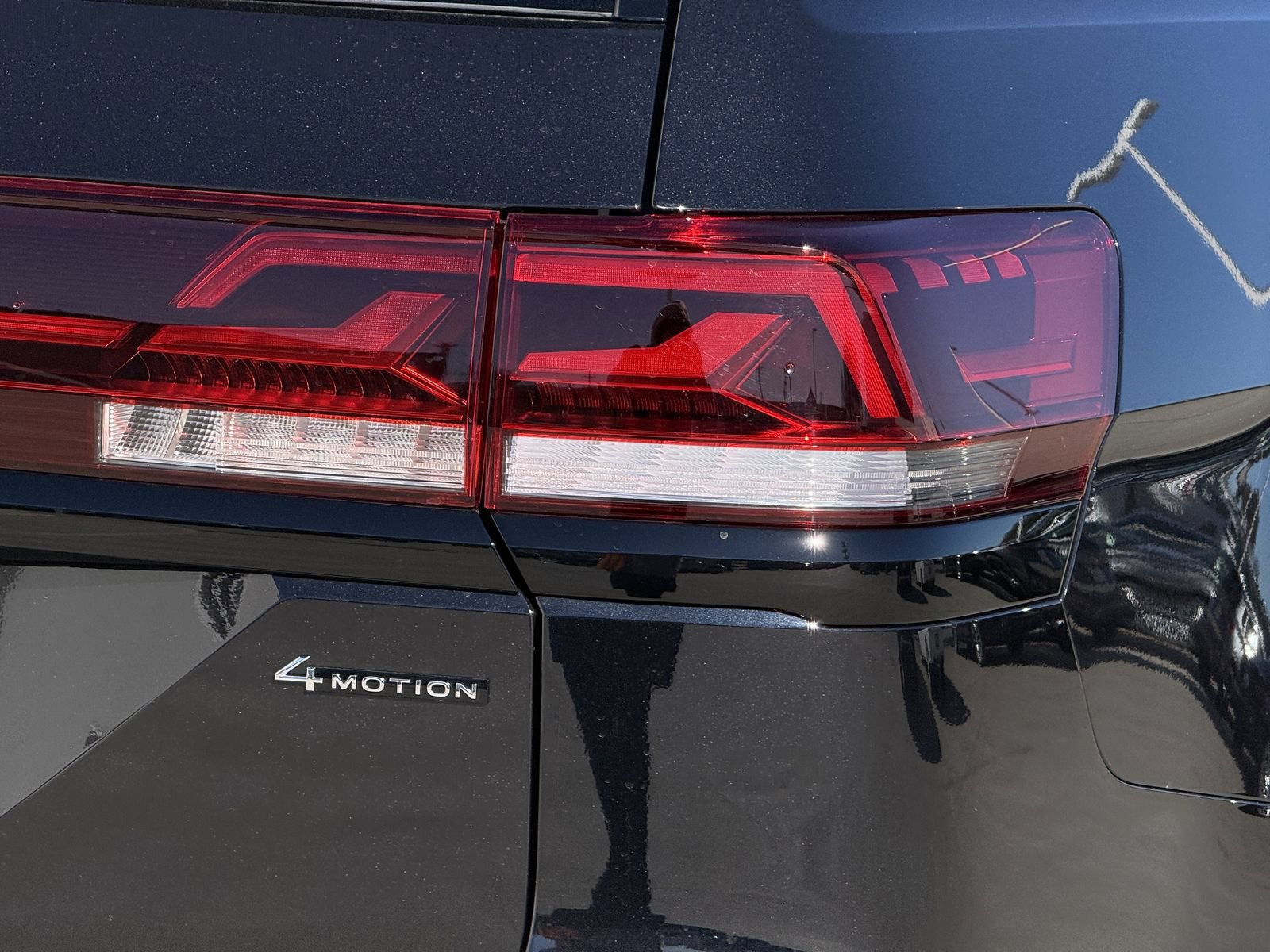New 2026 Volkswagen Atlas Peak Edition AWD/4WD image 9