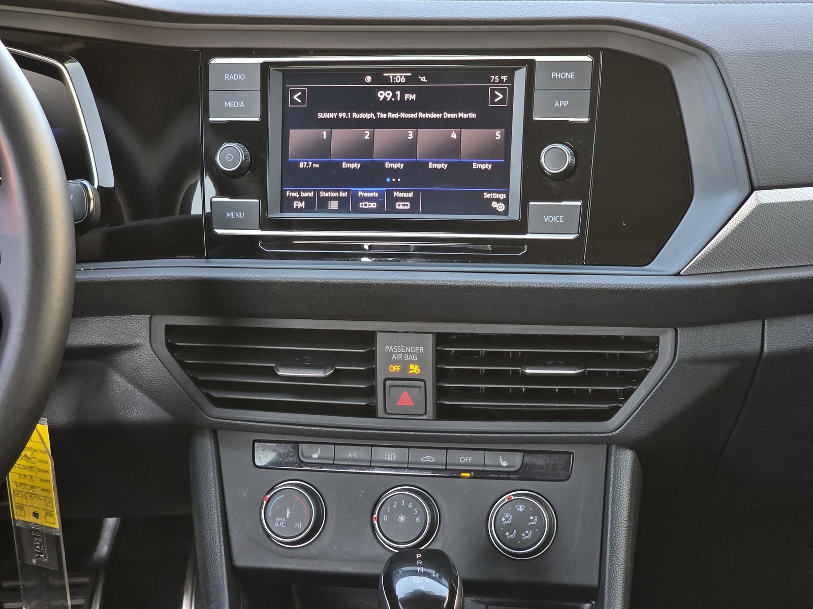 Used 2024 Volkswagen Jetta Sport image 19